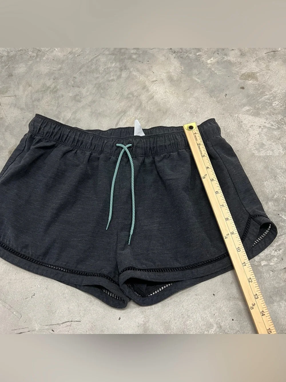 Prana Shorts Womens Medium Gray Performance Blend Elastic Waist Hike Jog Outdoor - Picture 4 of 8
